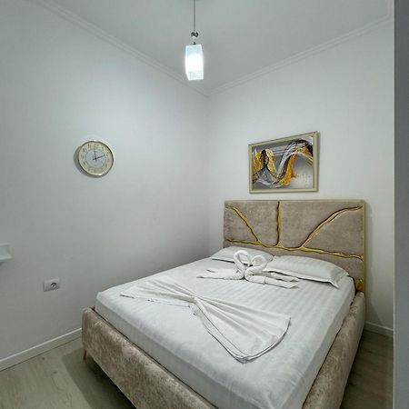 Solei Apartments Sarandë Exterior foto